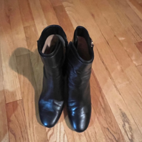 Shoes - Picture 1 of 1